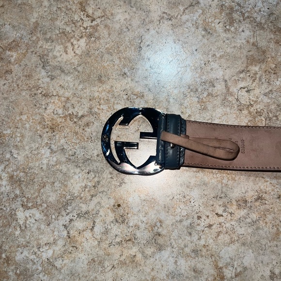 Authentic Grey Gucci Belt 42 Inches - Picture 6 of 6